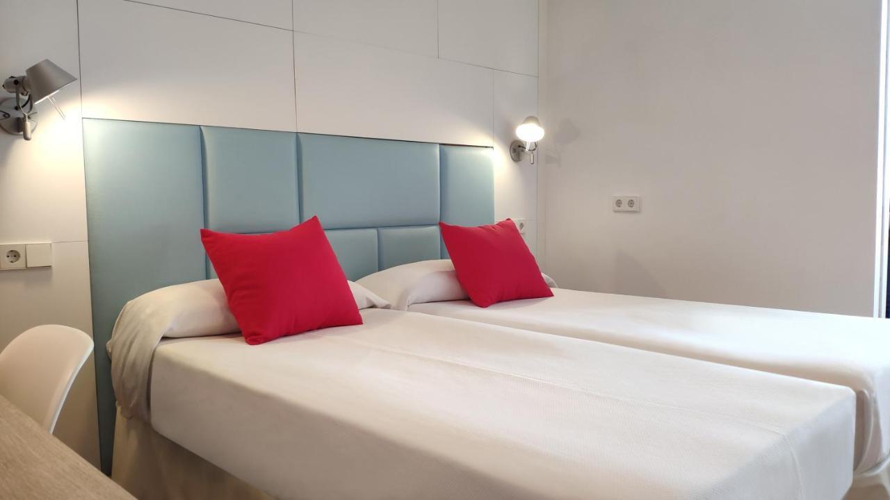 Huespedes Sa Font Hotel Ibiza Town Luaran gambar