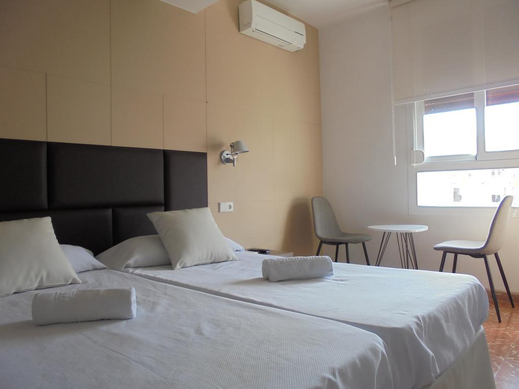 Huespedes Sa Font Hotel Ibiza Town Luaran gambar